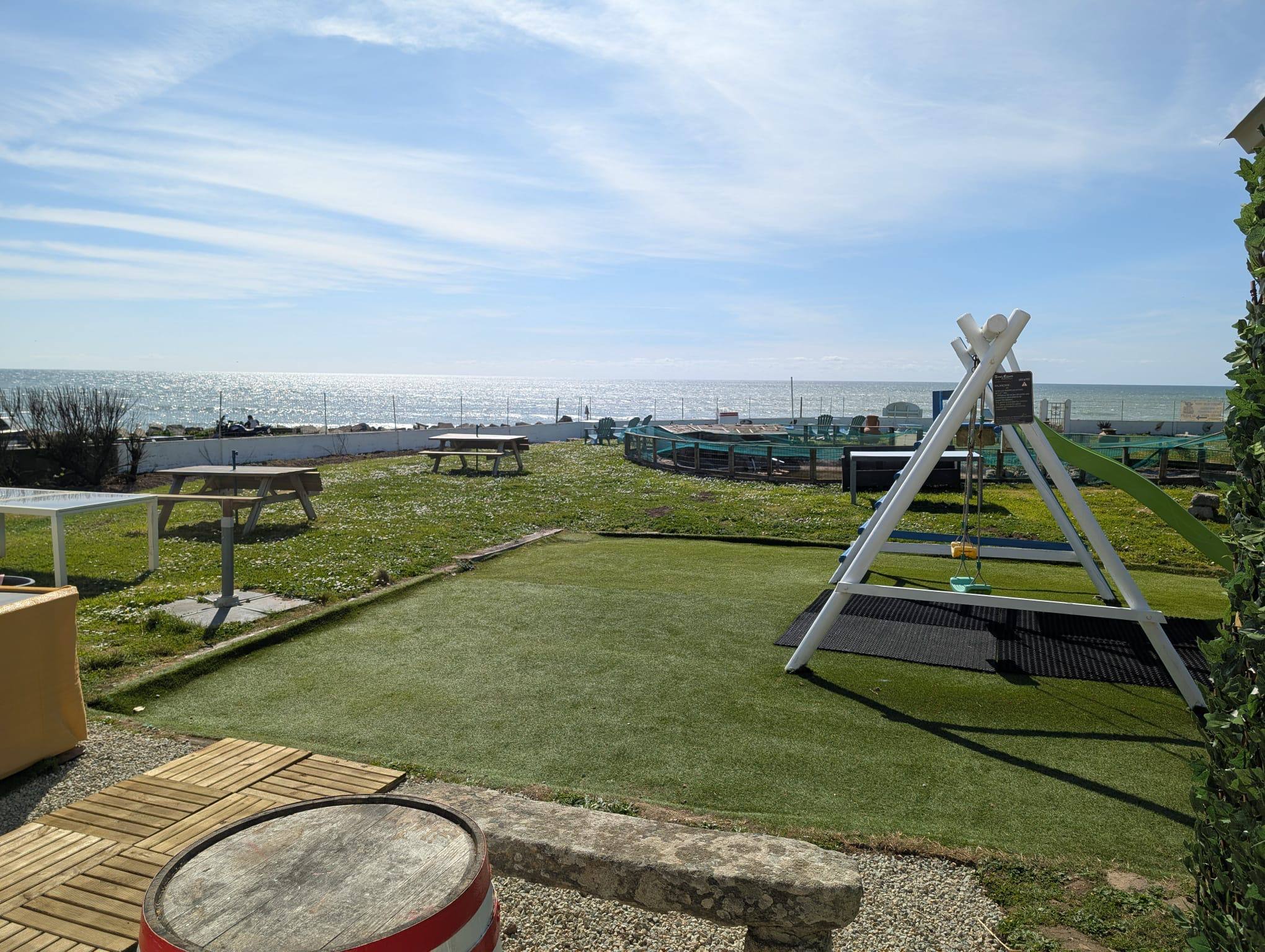 Au Baraty - espace extérieur avec vue sur l'océan